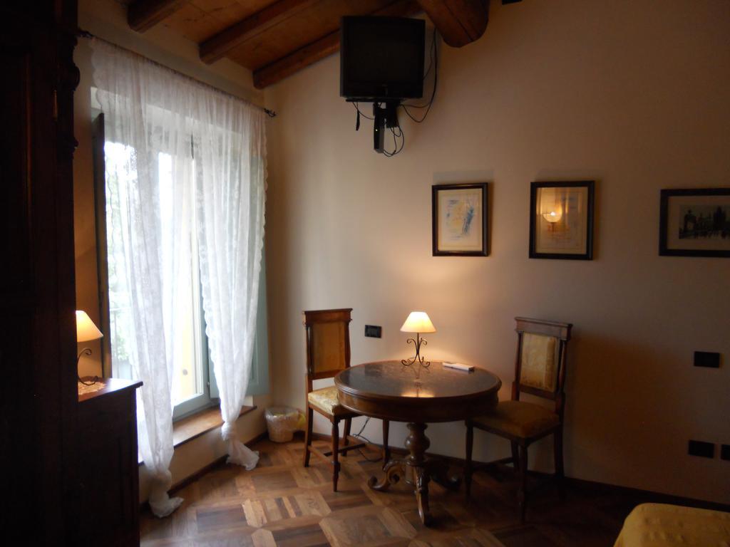 Cavriana B&B Casa Pagliette الغرفة الصورة